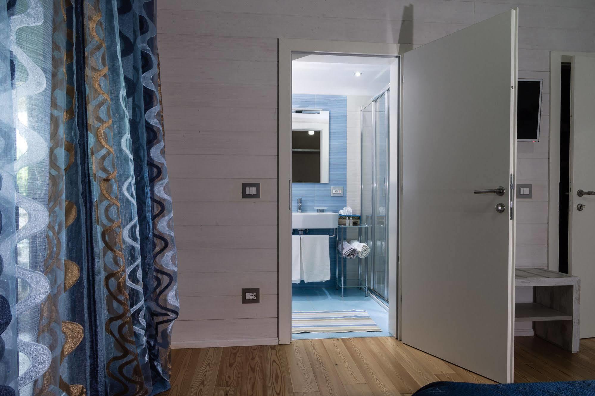 Lucy Apartment *